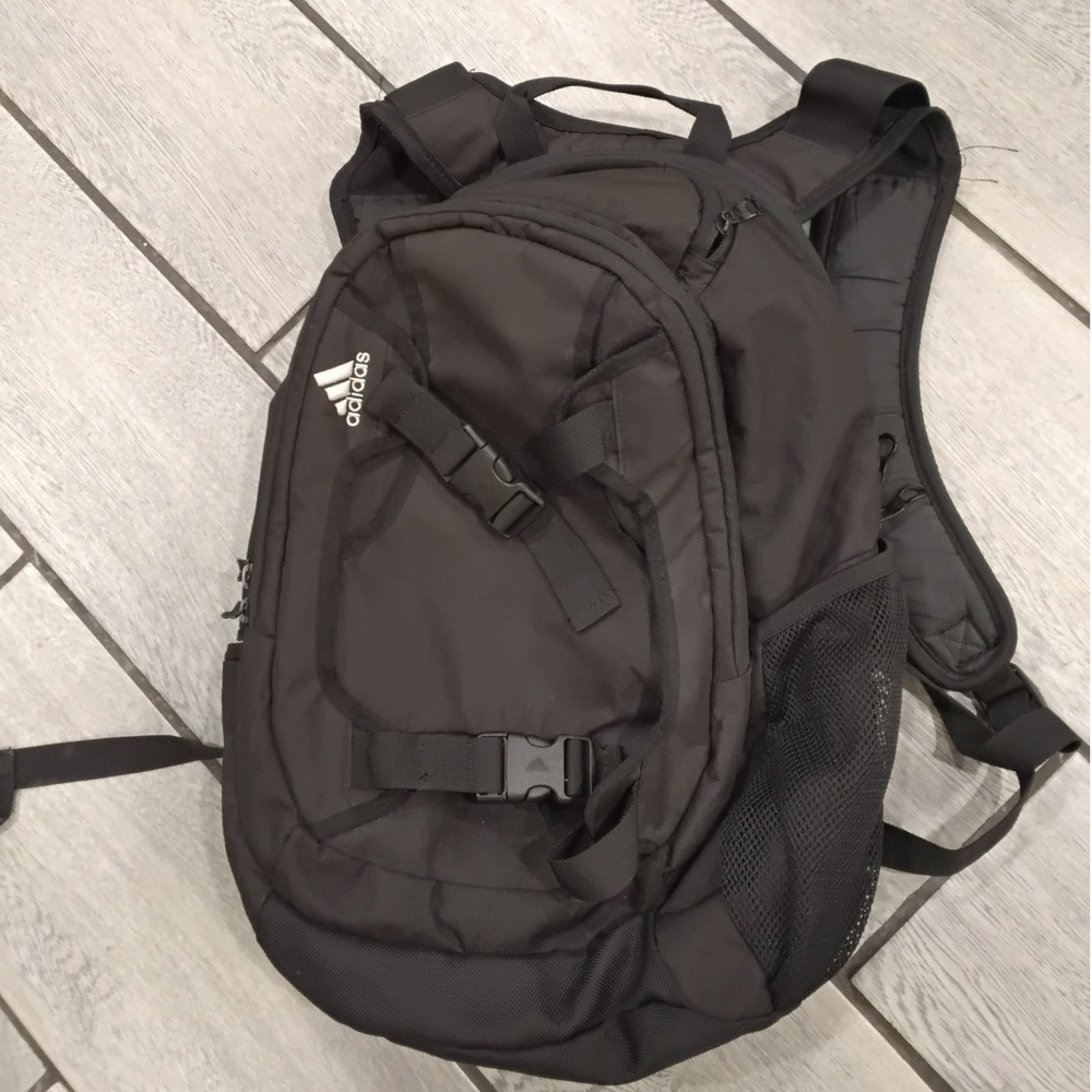 Adidas Black Backpack Sport Travel School Bag‎ Adjustable Straps Mesh Pockets